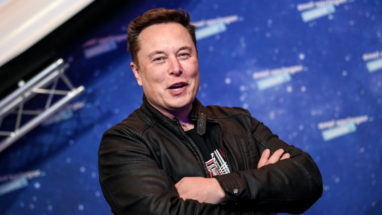 Elon Musk sued by twitter investor