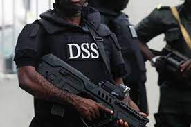 DSS Storm EFCC Lagos Office, Restricts Officers.